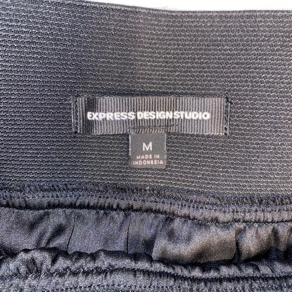 Ruffled Mini Skirt - Picture 2 of 3